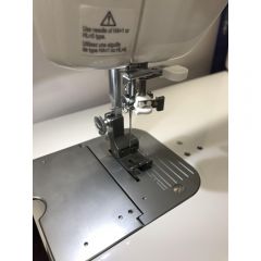 Commercial Sewing Machine Compensating Foot 1/4" Right