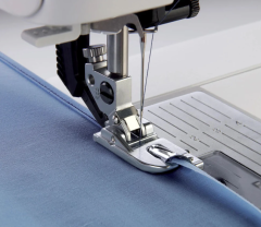 Pfaff 4 mm Rolled Hem Foot for IDT System 820221096