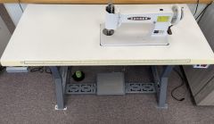 CONSEW 104-1T Manual Embroidery and Quilting Chain Sewing Machine With Table